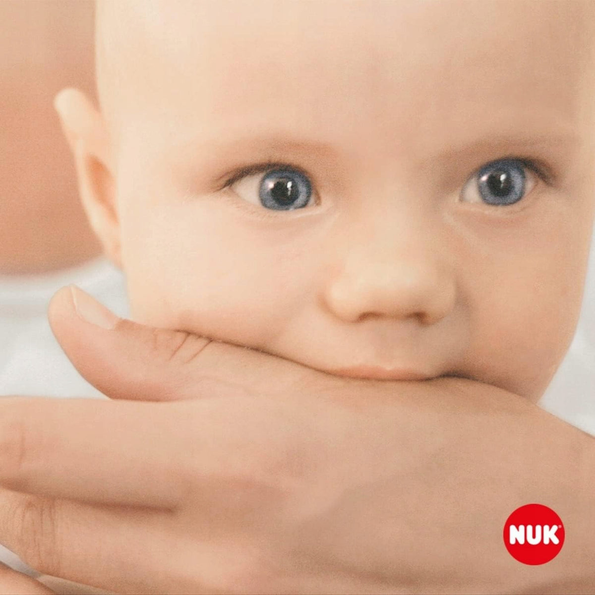 NUK Extra Cool mordedor con efecto refrescante y masaje 3 m+