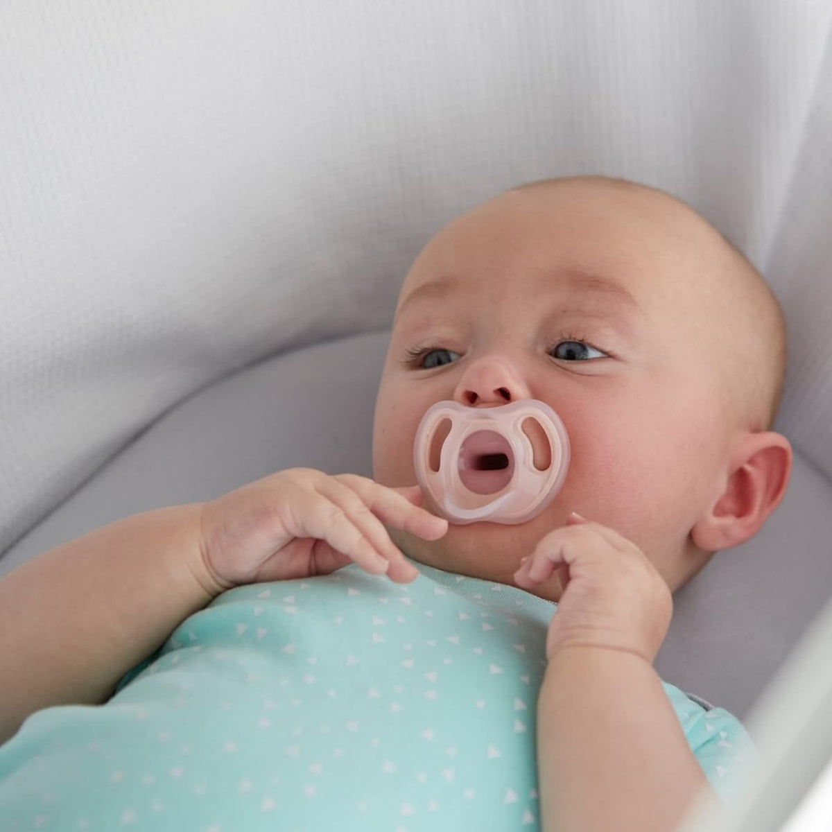 TOMMEE TIPPEE Ultra Light chupete calmante x2 0-6 meses