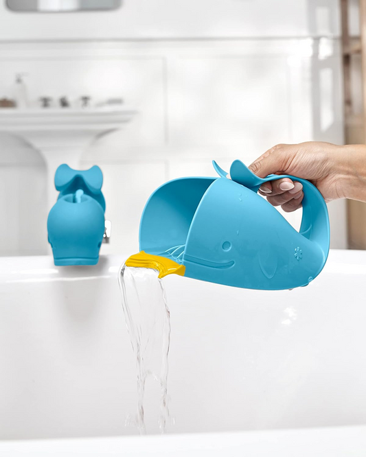 SKIP HOP Moby Rinser recipiente para enjuagar el cabello 710 ml BALLENA