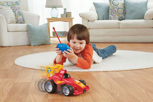FISHER-PRICE My Easy RC samochód zdalnie sterowany dla dzieci 3+, łatwy pilot, 4 kierunki, czerwony samochodzik