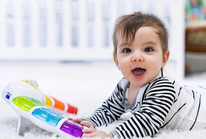 BABY EINSTEIN panel świetlny z grzechotką, melodiami i słowami w 3 językach. Dla dziecka 3 m+, biały, z podświetlanymi przyciskami.