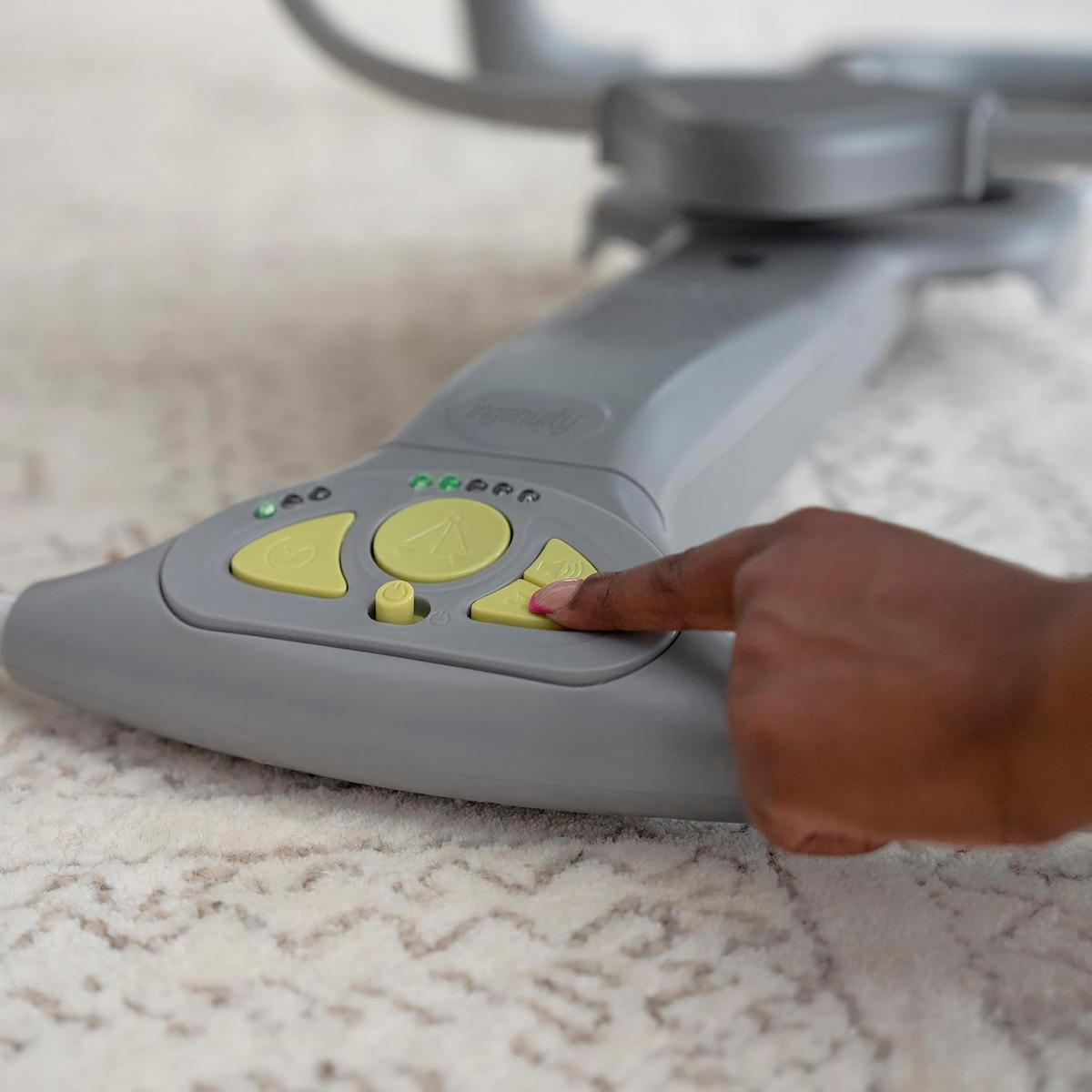 INGENUITY SWING'N GO hamaca columpio con sonido y movimiento