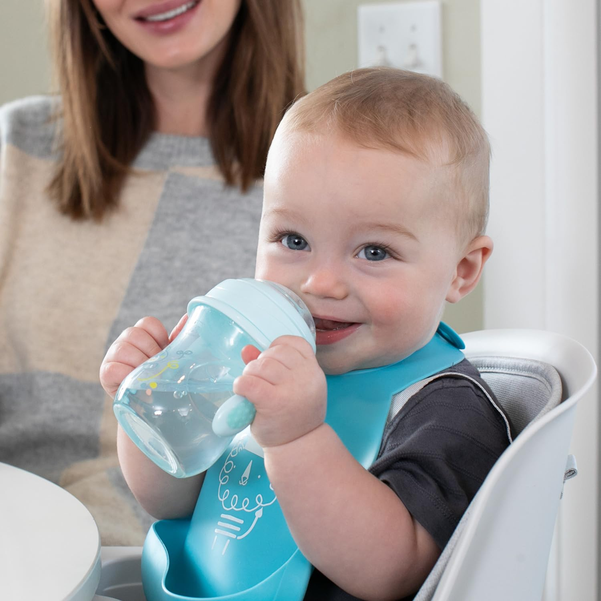 CHICCO Transition Cup kubek niekapek z ustnikiem i uchwytami 200 ml 4 m+ miętowy kubek dla dziecka z uchwytami