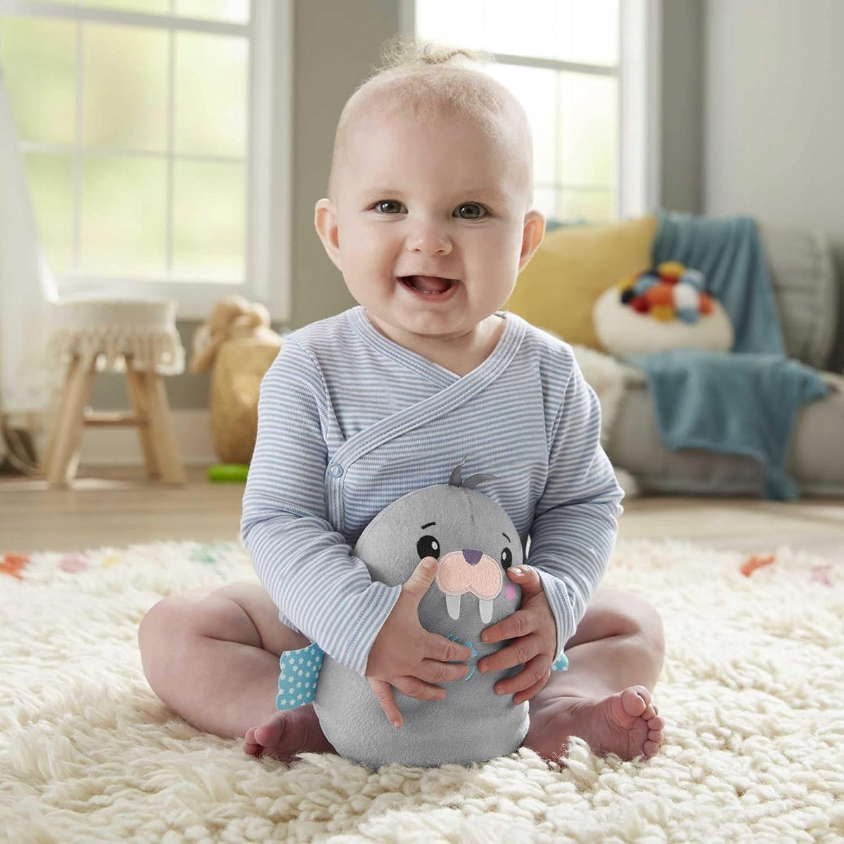 FISHER-PRICE Chill Vibes peluche musical con melodías y vibraciones FOCA 17 cm