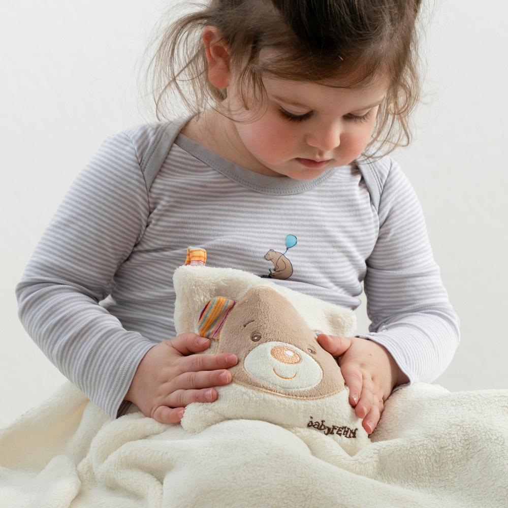 Fehn Rainbow Teddy bolsa térmica de huesos de cereza de 16 cm
