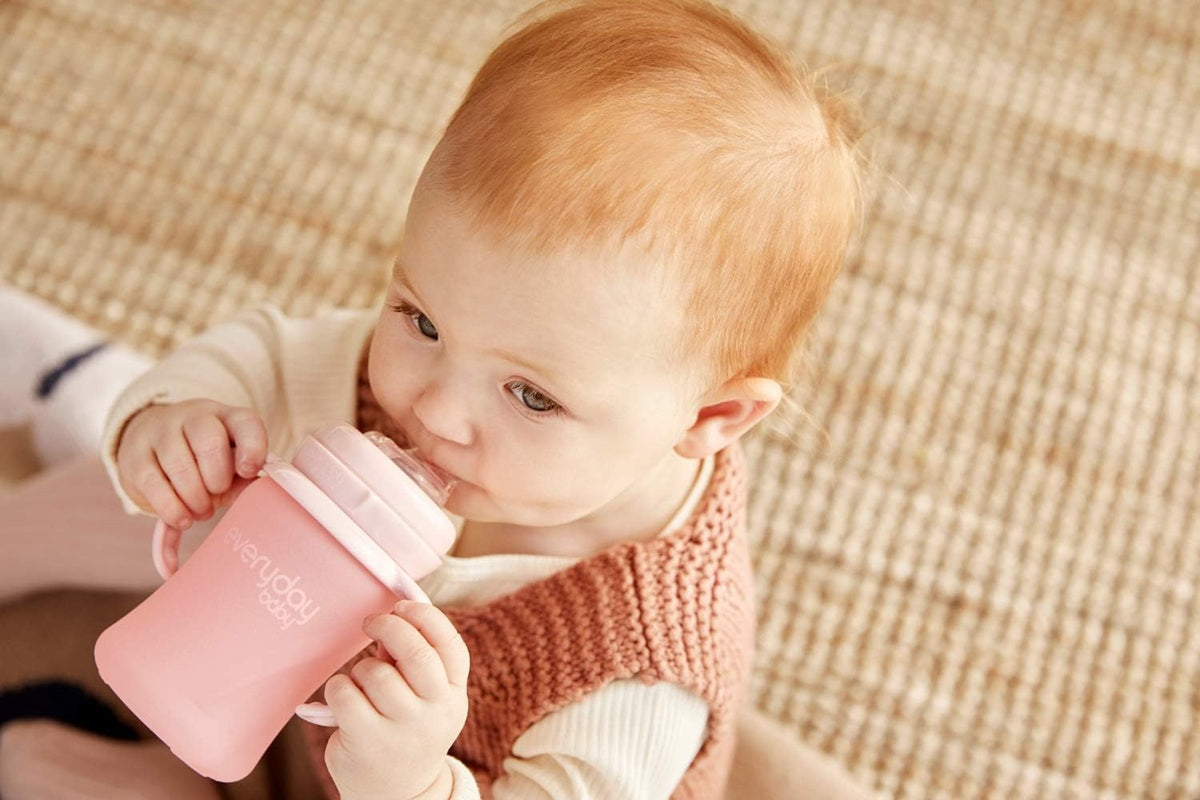 Vaso para bebés EVERYDAY BABY con tapa antigoteo de vidrio 150 ml 6 meses+