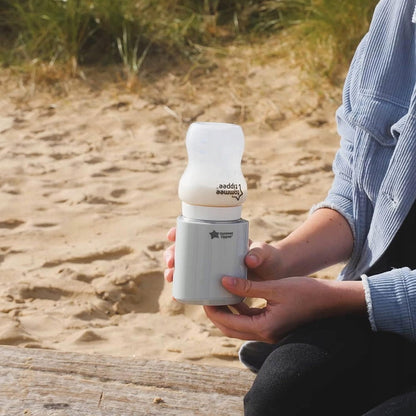 TOMMEE TIPPEE LetsGo podróżny podgrzewacz USB szary, przenośny termos do podgrzewania butelek w podróży