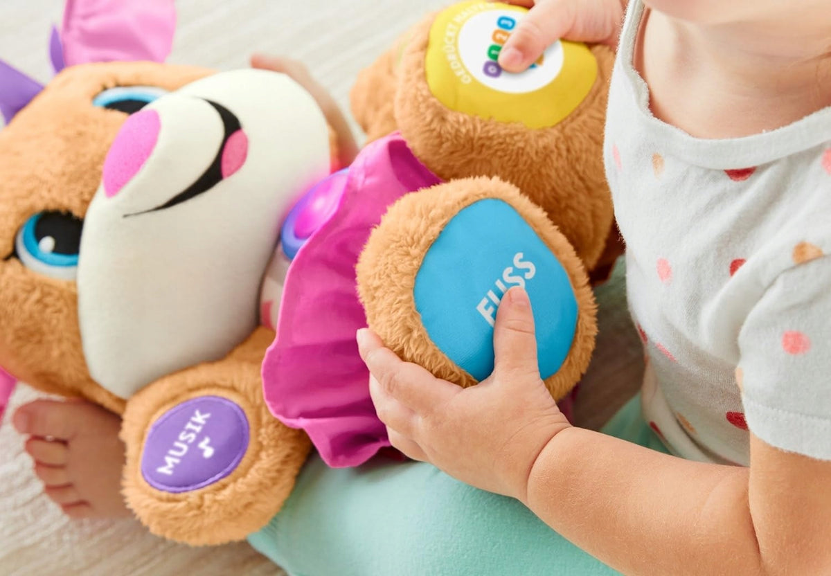 FISHER-PRICE FPP53 siostra szczeniaczka uczniaczka j. niemiecki, interaktywna pluszowa zabawka dla niemowląt