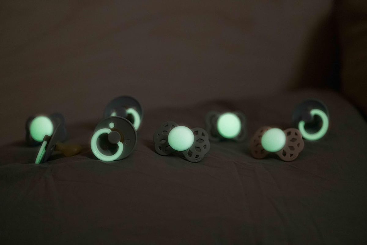 BIBS SUPREME GLOW chupetes calmantes de silicona 6m+ simétricos