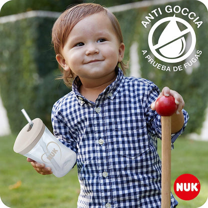NUK Action Cup KUBEK NIEKAPEK 230 ml 12 m+ z antypoślizgową słomką dla dziecka, wolny od BPA