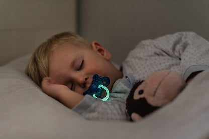 SUAVINEX smoczek Day&Night x2 silikon 18m+ ŚWIECĄ, świecący smoczek uspokajający dla dzieci