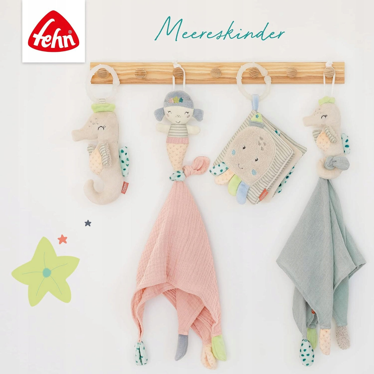 FEHN zawieszka z grzechotką ŻÓŁW 18X17 cm, miękka zabawka sensoryczna dla niemowląt do wózka i łóżeczka