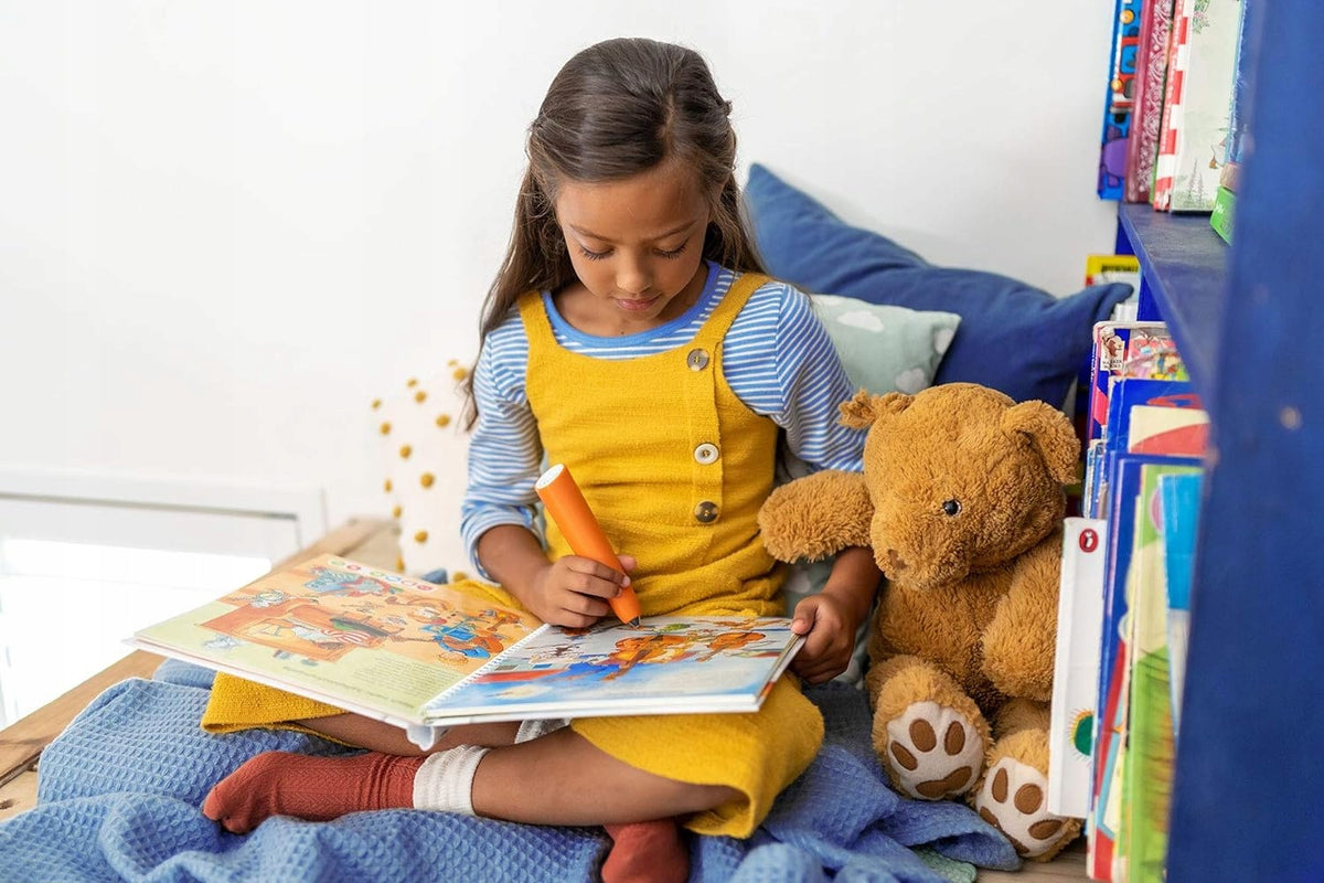 RAVENSBURGER TIPTOI książka do długopisu interaktywnego WERSJA FRANCUSKA, dziewczynka czyta Mon Imagier