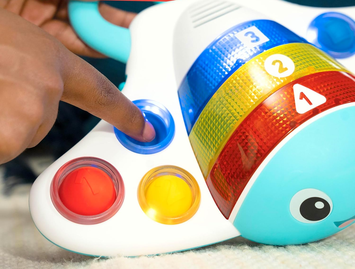 Baby Einstein manta interactiva Pop & Explore en 3 idiomas 6 m+